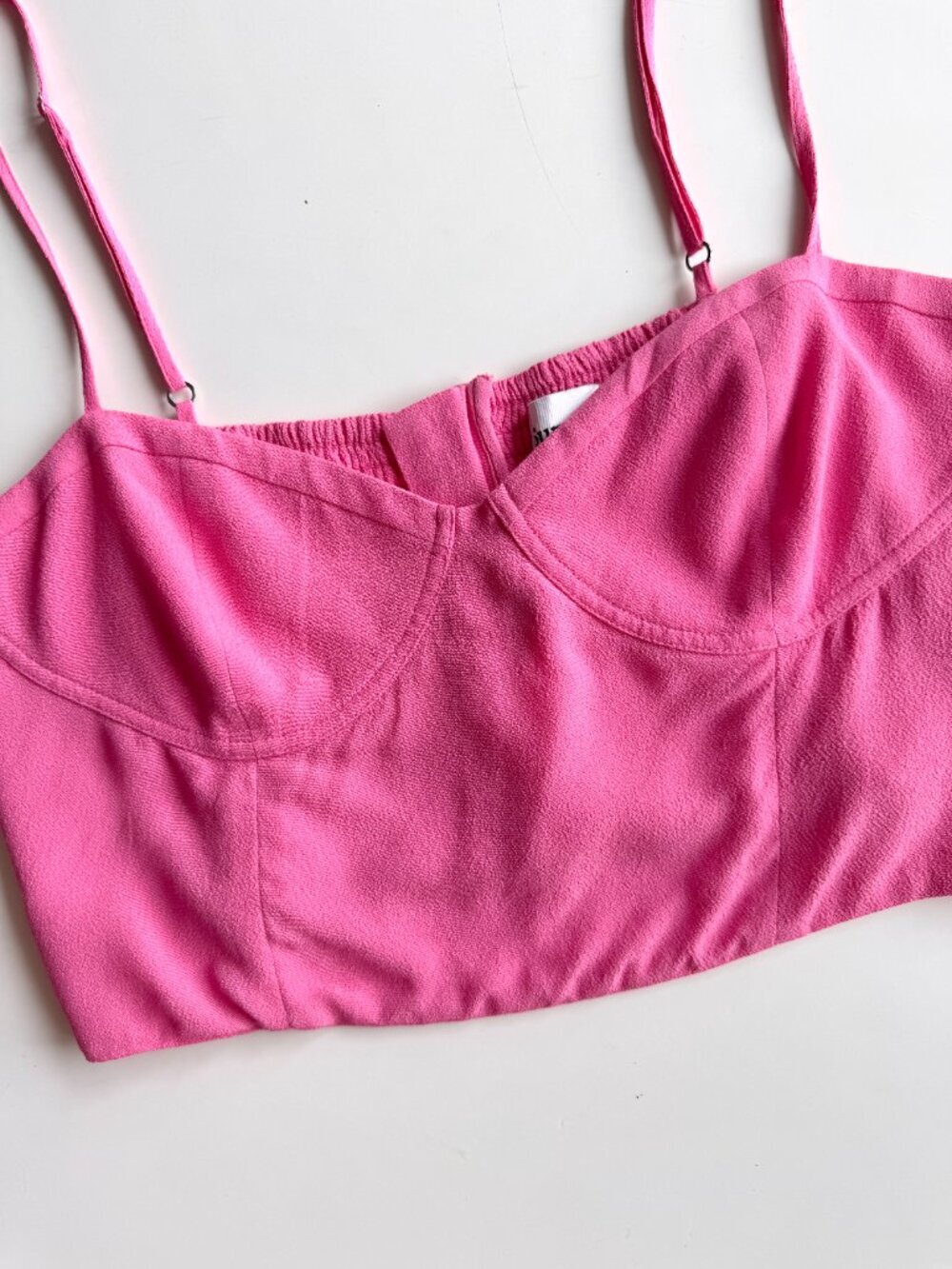 Aritzia SUNDAY BEST Bonnie Pink Crepe Cropped Bustier Cami Tank Top, Size M - Picture 5 of 15